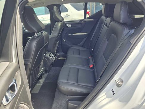 Certified 2024 Volvo XC40 B5 Plus image 16