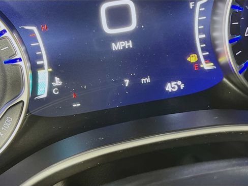 New 2026 Chrysler Pacifica Select FWD image 18