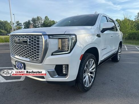 Used 2022 GMC Yukon Denali w/ Denali Ultimate Package AWD/4WD image 1