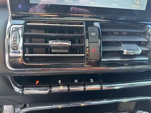 Used 2021 Lincoln Navigator Reserve w/ Luxury Package image 29