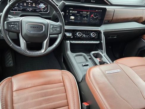 Used 2024 GMC Sierra 2500 Denali Ultimate w/ Max Trailering Package image 12