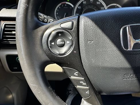 Used 2015 Honda Accord Touring image 27