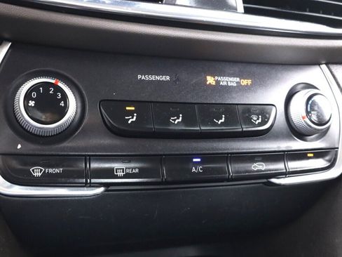 Used 2019 Hyundai Santa Fe SE AWD/4WD image 22