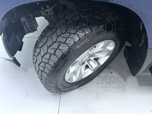 Used 2020 RAM 1500 Laramie AWD/4WD image 23