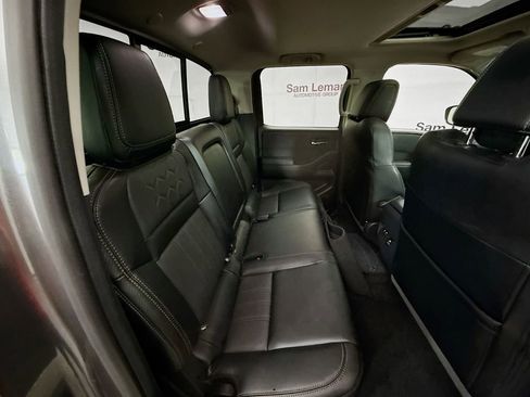 Used 2024 Nissan Frontier SL w/ Technology Package image 26