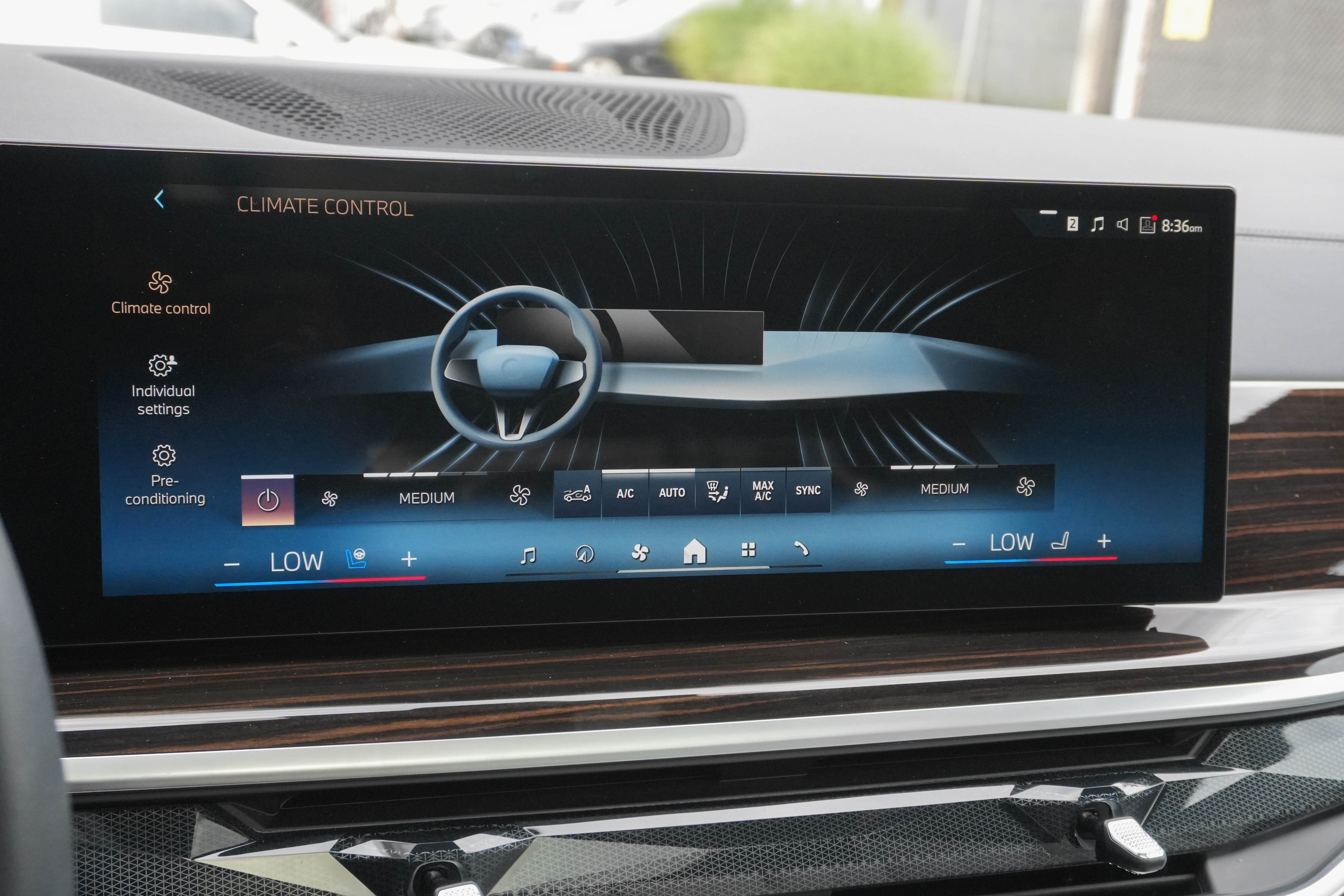Certified 2026 BMW X7 xDrive40i AWD/4WD image 24