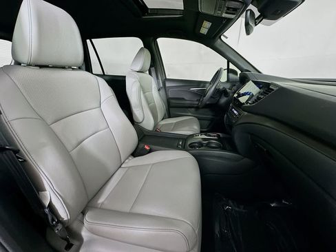 Used 2023 Honda Passport EX-L image 15
