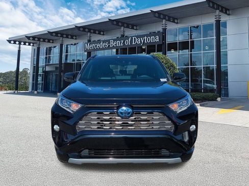 Used 2020 Toyota RAV4 XSE image 9