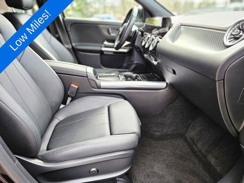 Certified 2024 Mercedes-Benz GLA 250 4MATIC image 9