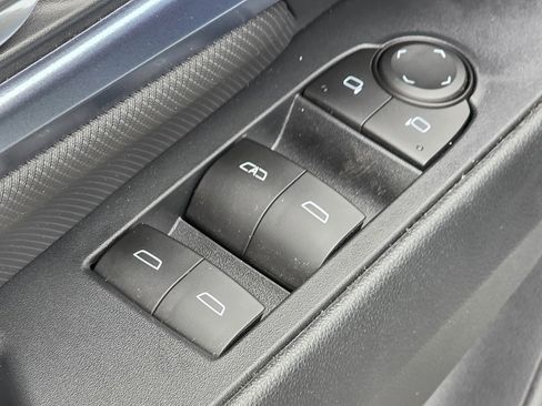 New 2026 Chevrolet Equinox EV LT image 21