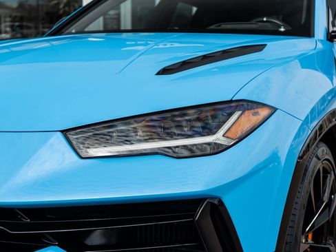 Used 2023 Lamborghini Urus S AWD/4WD image 23