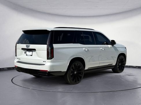 Used 2025 Cadillac Escalade Sport Platinum w/ LPO, ONYX Package AWD/4WD image 7