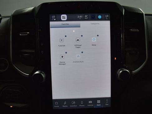 New 2025 RAM 2500 Big Horn AWD/4WD image 24