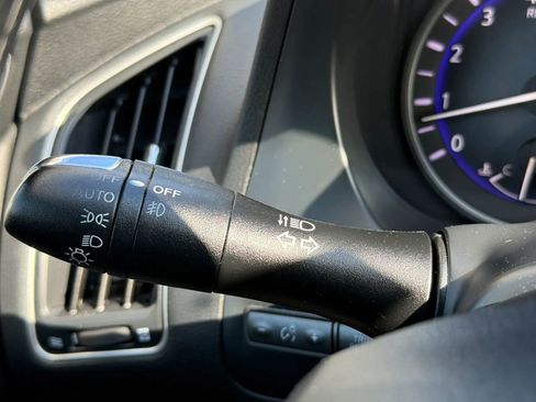 Used 2014 INFINITI Q50 2.0t w/ Moonroof Package image 26