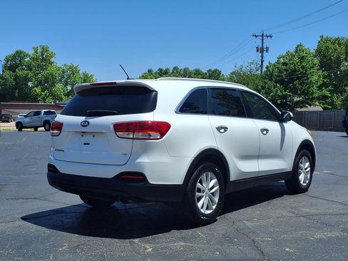 Used 2016 Kia Sorento LX FWD image 9
