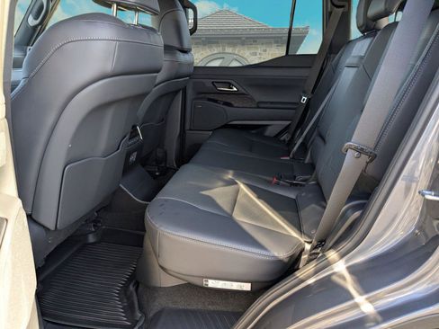 Certified 2025 Lexus GX 550 w/ Cold Area Package image 16