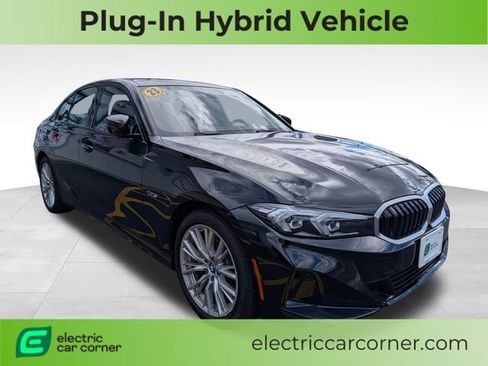Used 2023 BMW 330e xDrive w/ Premium Package AWD/4WD image 1