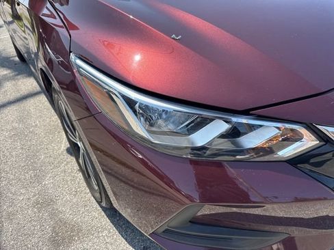 Used 2022 Nissan Sentra SV FWD image 9