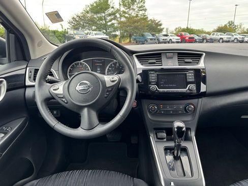 Used 2016 Nissan Sentra SV FWD image 17