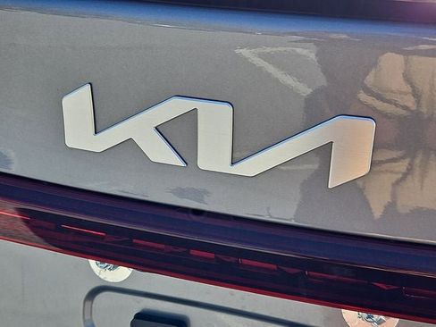 Used 2023 Kia Forte GT-Line image 36