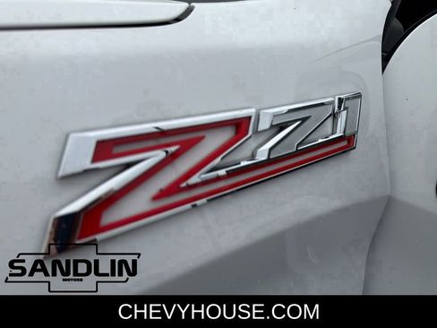 Used 2022 Chevrolet Silverado 1500 LT w/ Z71 Off-Road Package AWD/4WD image 51