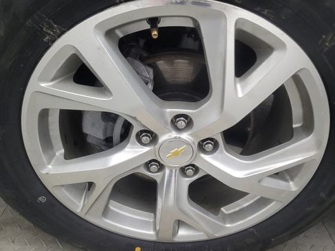 Used 2020 Chevrolet Equinox LT FWD image 31