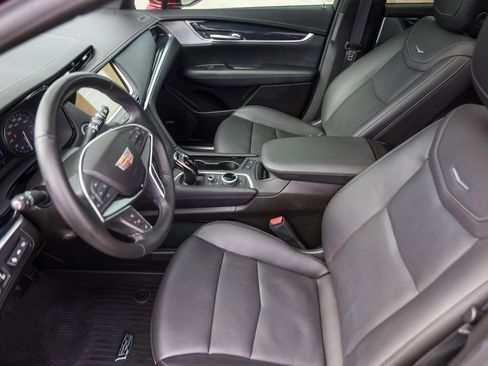 Used 2024 Cadillac XT5 Premium Luxury w/ Technology Package image 9