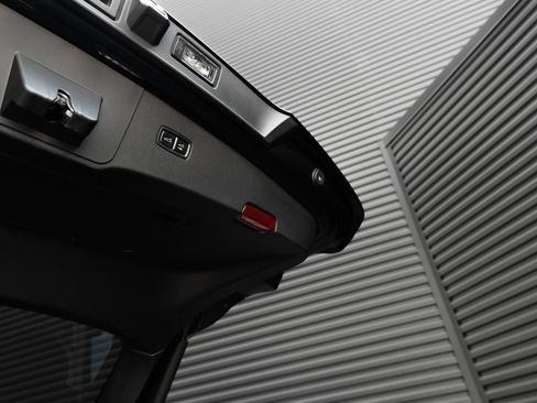 Certified 2022 Porsche Cayenne GTS AWD/4WD image 32
