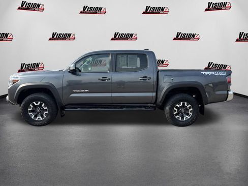 Used 2022 Toyota Tacoma TRD Off-Road AWD/4WD image 8