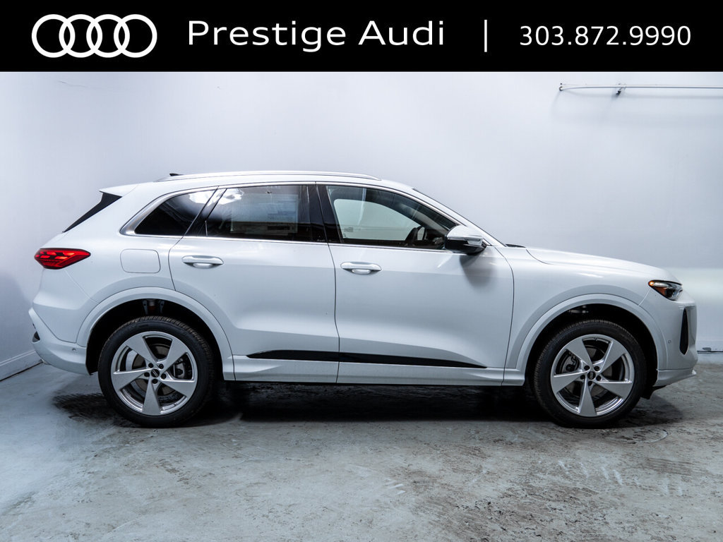 Used 2025 Audi Q5 Premium AWD/4WD image 9
