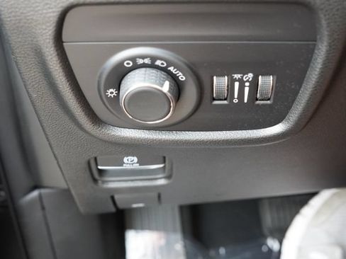 Certified 2024 Jeep Grand Cherokee Laredo w/ Luxury Tech Group I AWD/4WD image 24