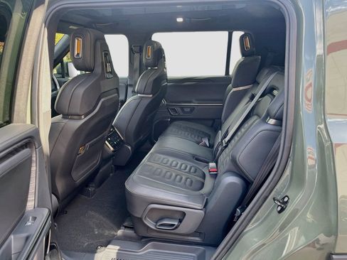 Used 2022 Rivian R1S Launch Edition Quad AWD/4WD image 24