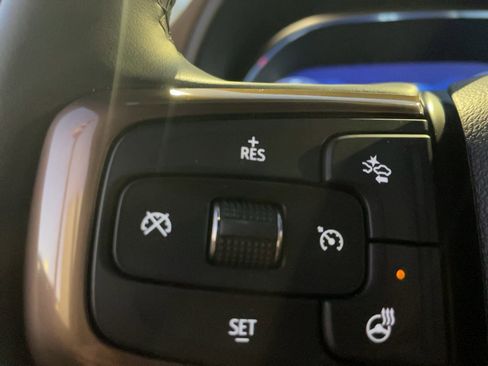 Used 2024 Chevrolet Suburban High Country image 49