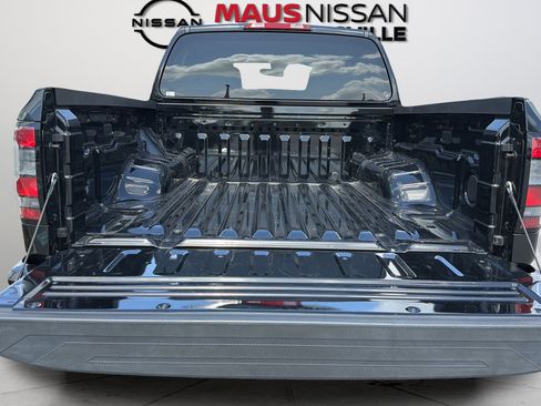 Certified 2025 Nissan Frontier SV RWD image 10
