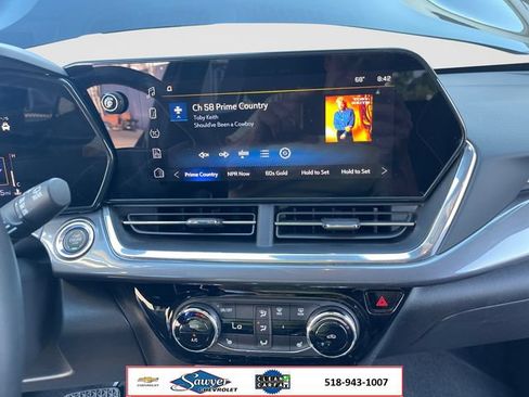 Used 2024 Chevrolet Trax ACTIV w/ Driver Confidence Package FWD image 20