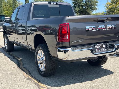 New 2026 RAM 2500 Laramie w/ Towing Technology Group AWD/4WD image 4