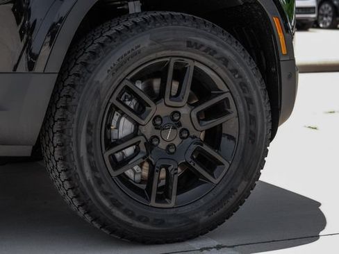 New 2026 Land Rover Defender 110 S AWD/4WD image 69