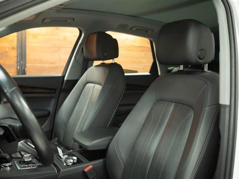 Used 2018 Audi Q5 2.0T Premium image 11