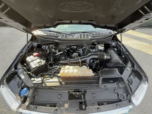 Certified 2022 Ford F150 XLT w/ Equipment Group 302A High image 31