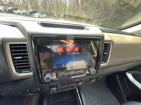 Used 2022 Nissan Frontier SV image 34