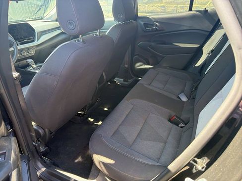 Certified 2024 Chevrolet Trax LS w/ LS Convenience Package image 7