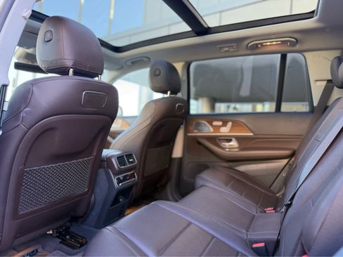 Used 2020 Mercedes-Benz GLS 450 4MATIC image 6