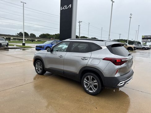 Certified 2021 Kia Seltos S FWD image 24