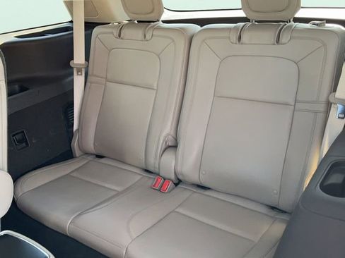 Used 2021 Lincoln Aviator Reserve w/ Equipment Group 202A image 17