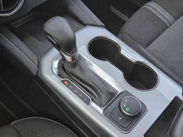 Used 2024 Chevrolet Blazer LT w/ Convenience Package FWD image 21