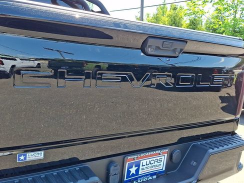 Used 2023 Chevrolet Silverado 2500 Custom w/ Custom Value Package AWD/4WD image 32
