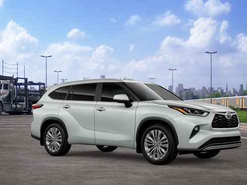 New 2026 Toyota Highlander Platinum image 16