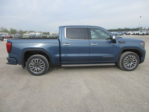 New 2026 GMC Sierra 1500 Denali Ultimate image 3