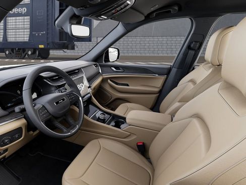 New 2026 Jeep Grand Cherokee L Limited RWD image 22