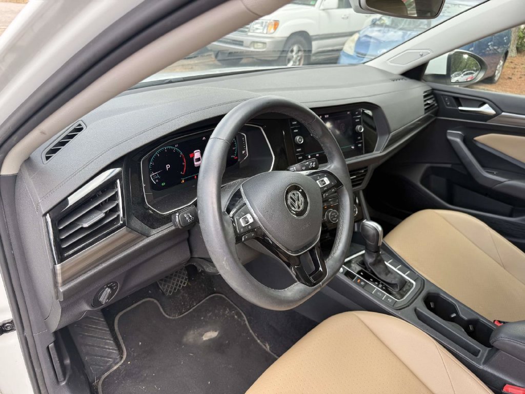 Used 2020 Volkswagen Jetta SEL FWD image 13